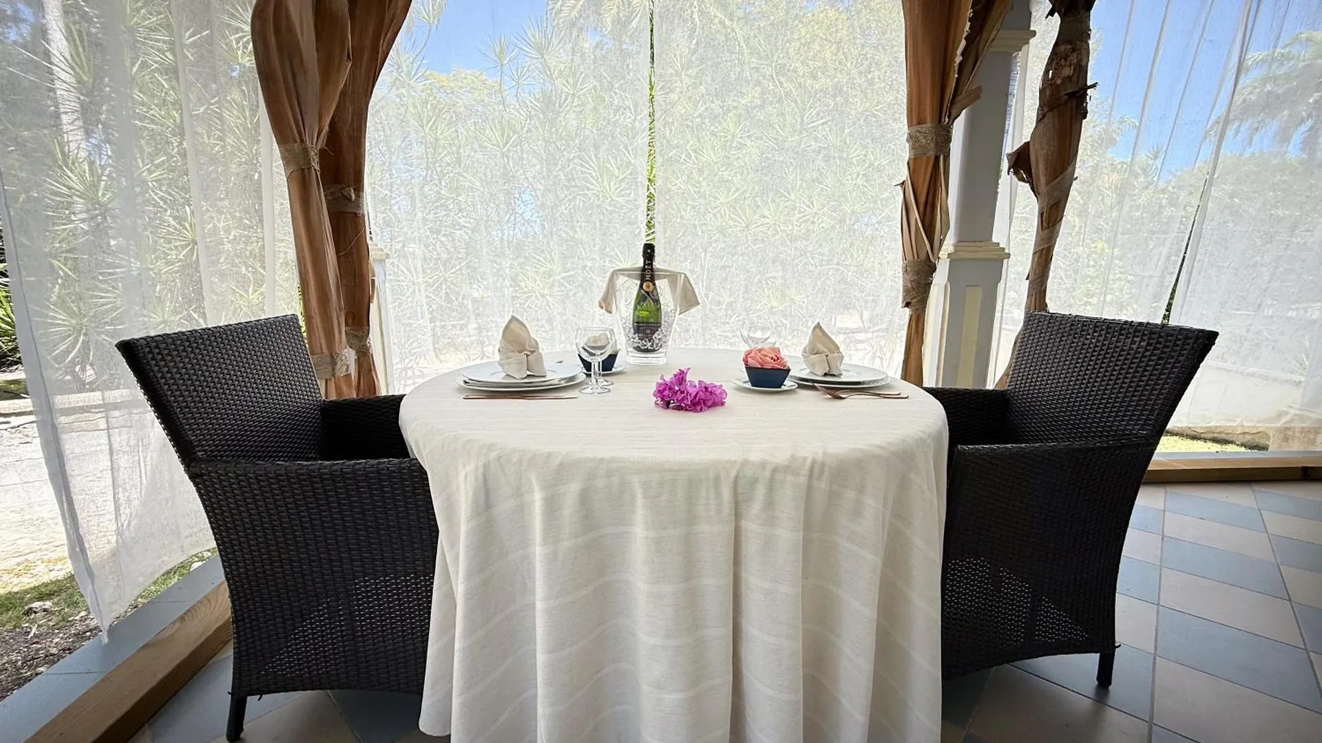 Serenity - Evasion Exotique Avec Jardin Et Piscine Saint-Francois  Apartment